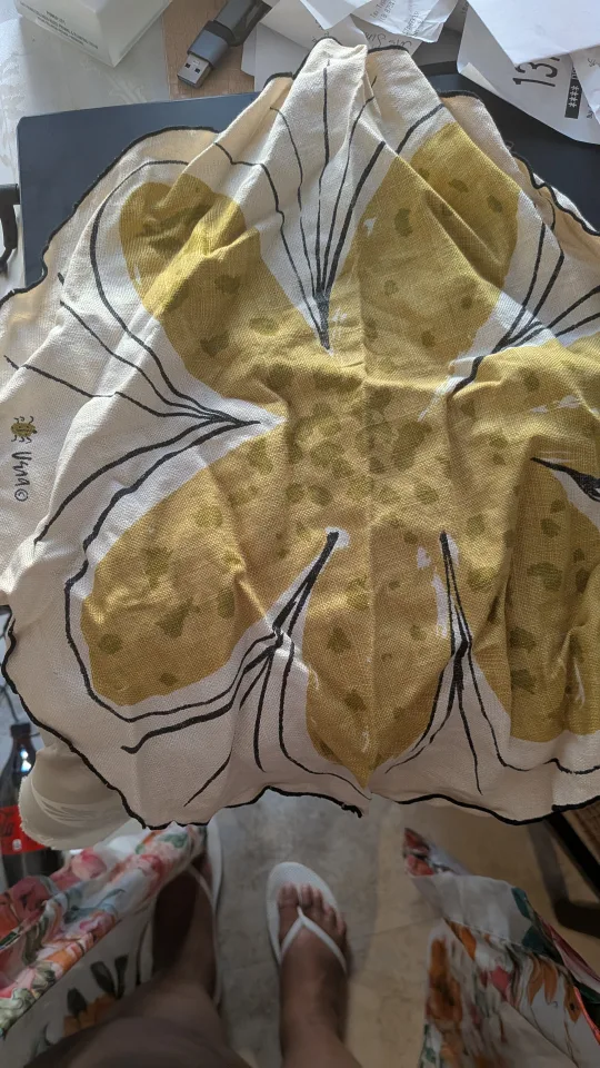 Vintage Vera Neumann Linen Scarf image indicator(2)