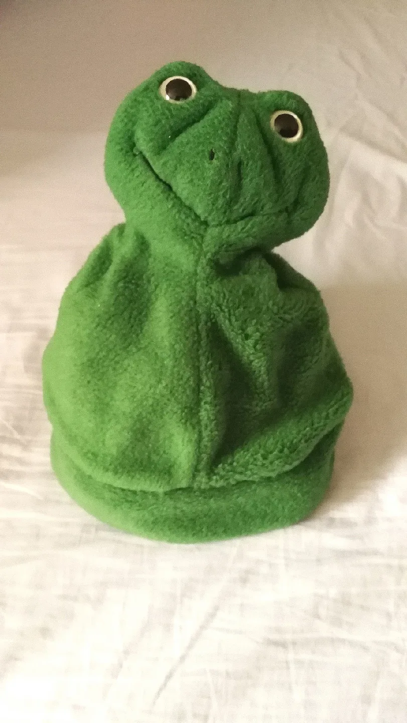 GAP Kids Frog Hat - Size S/P thumbnail