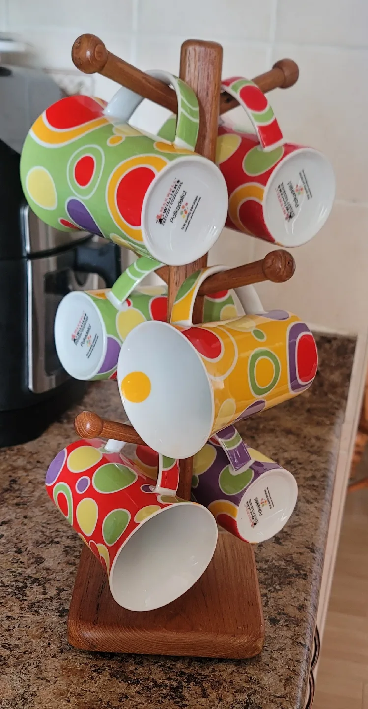 Maxwell & Williams Polkadellic Mugs with Wooden Stand thumbnail