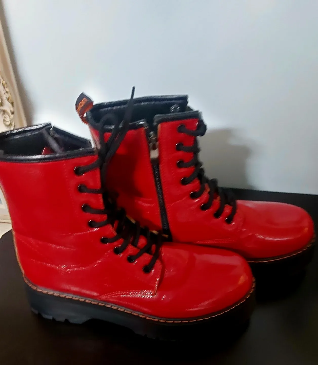 Red Platform Boots image indicator(3)