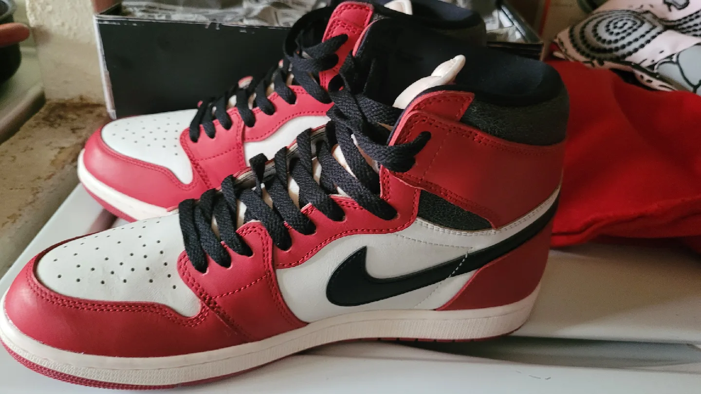 Nike Air Jordan 1 Retro High - Red/White image indicator(3)