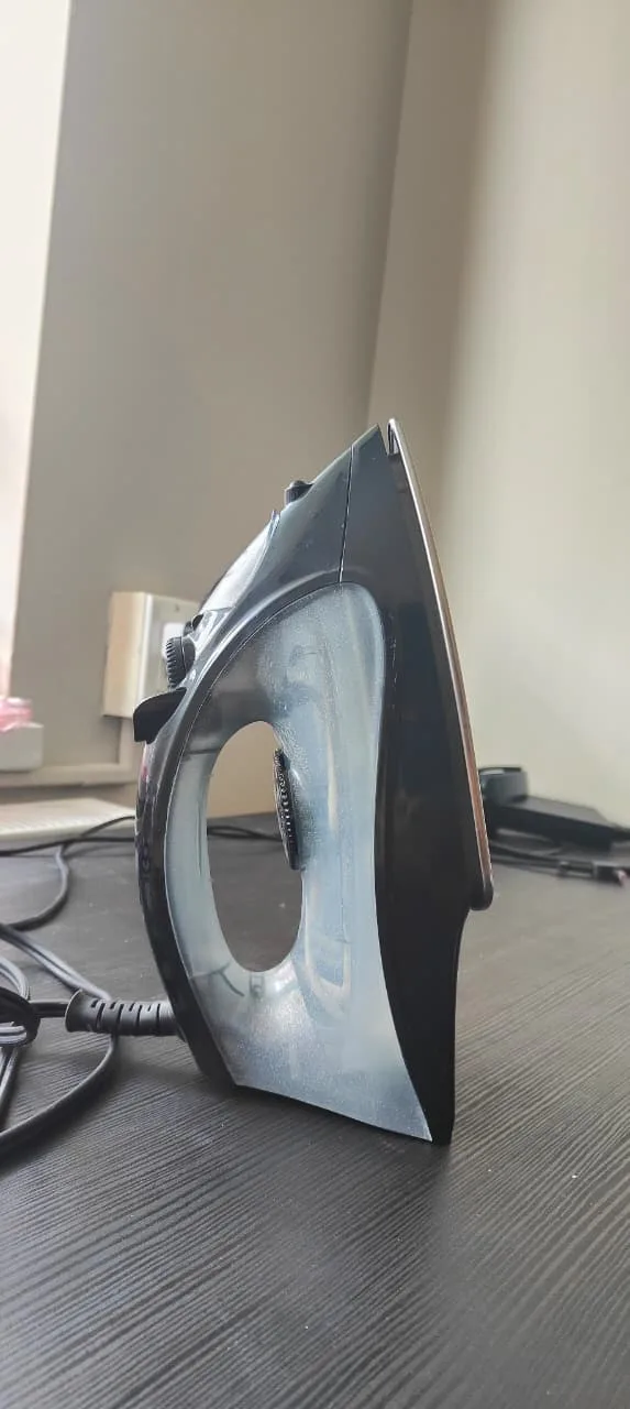 Proctor Silex Iron with Adjustable Steam - Like New image indicator(6)