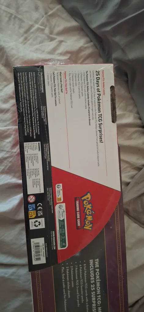 Pokémon TCG Holiday Calendar + Poké Ball Tin image indicator(3)