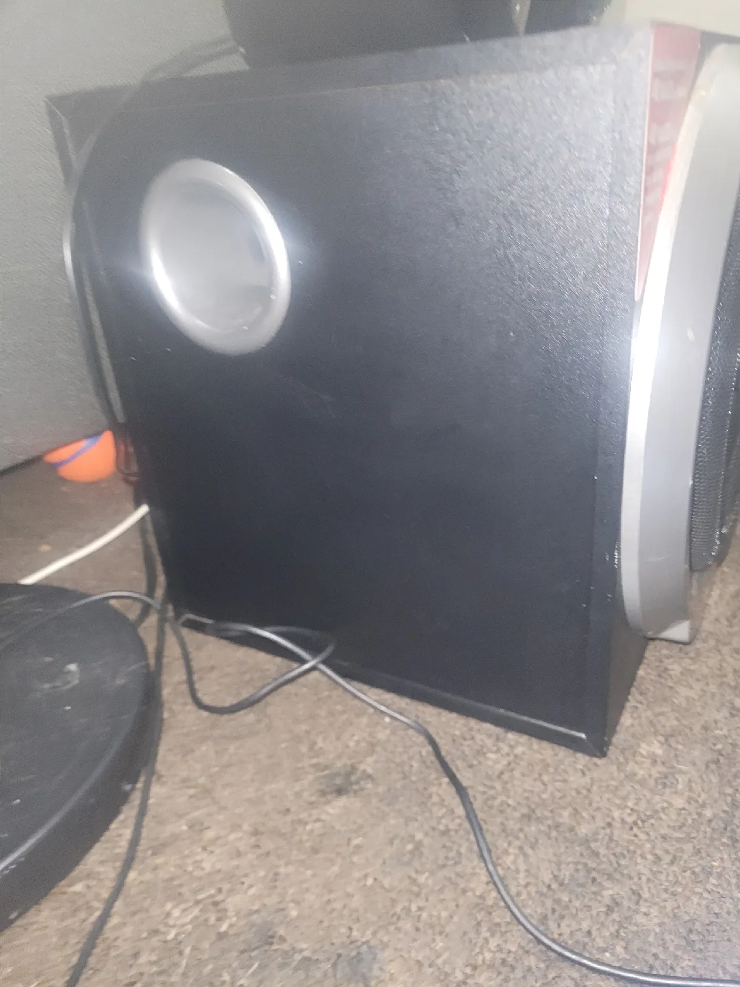 Nexxtech Deluxe 2.1 Multimedia Speaker System image indicator(3)