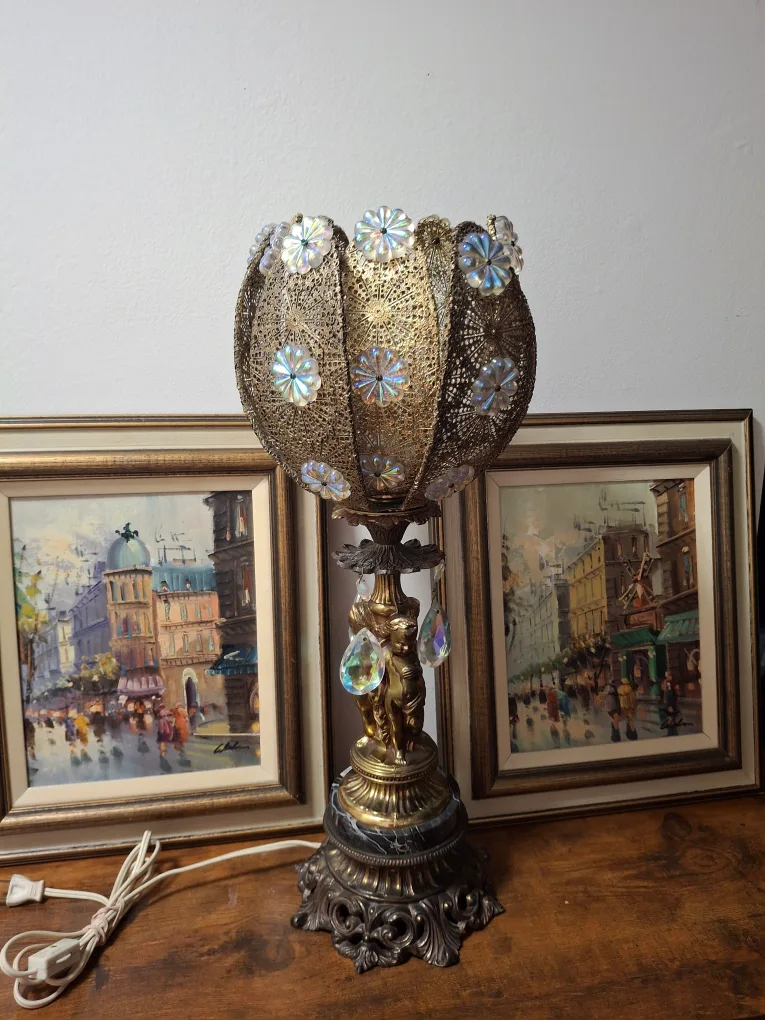 Very Rare Antique -Vintage Lotus Flower Lamp image indicator(7)