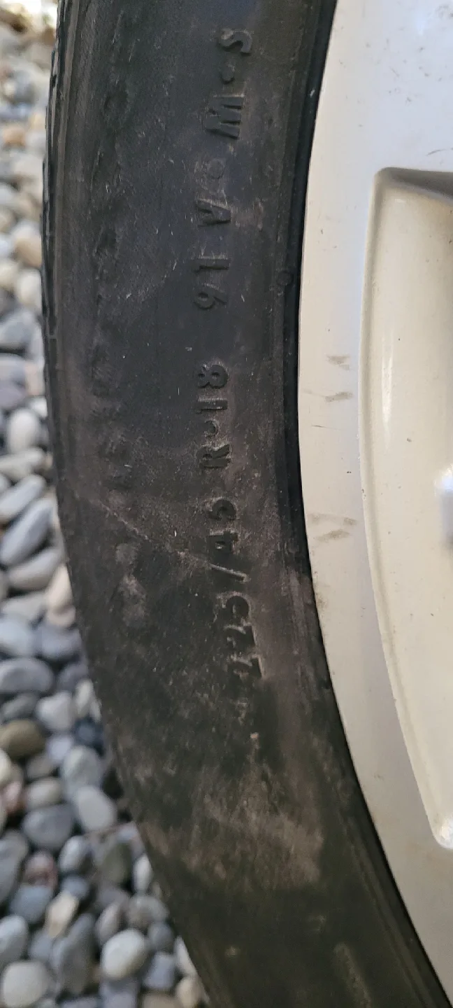 BMW Rim with Continental Tire 225/45 R18 image indicator(3)