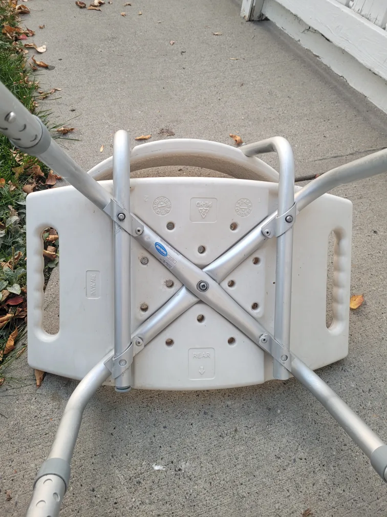 Invacare Adjustable Height Bath Chair image indicator(3)