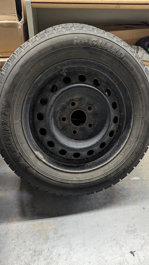 Yokohama IceGuard iG20 Winter Tires 195/65R15 image indicator(5)