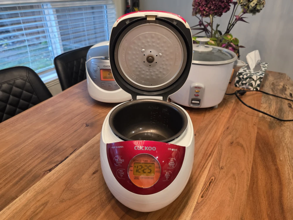 Cuckoo CR-0351F Rice Cooker - photo 2