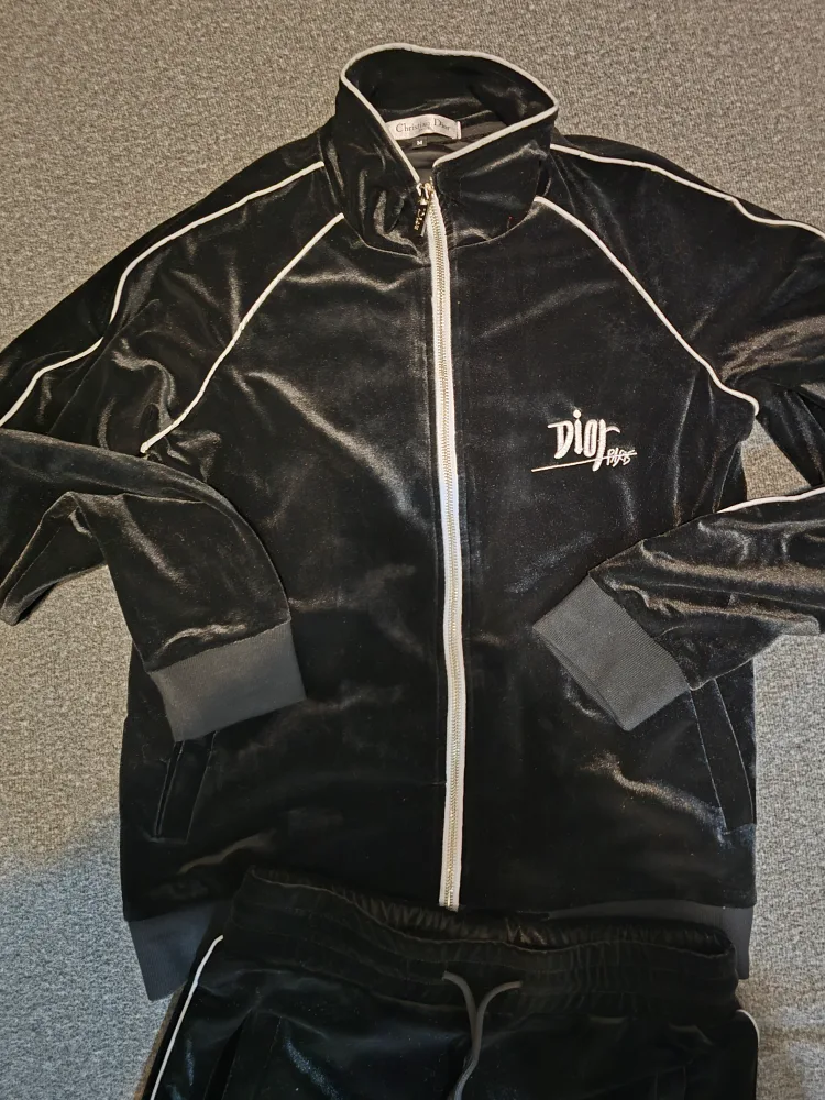 Dior Black Velvet Tracksuit image indicator(7)