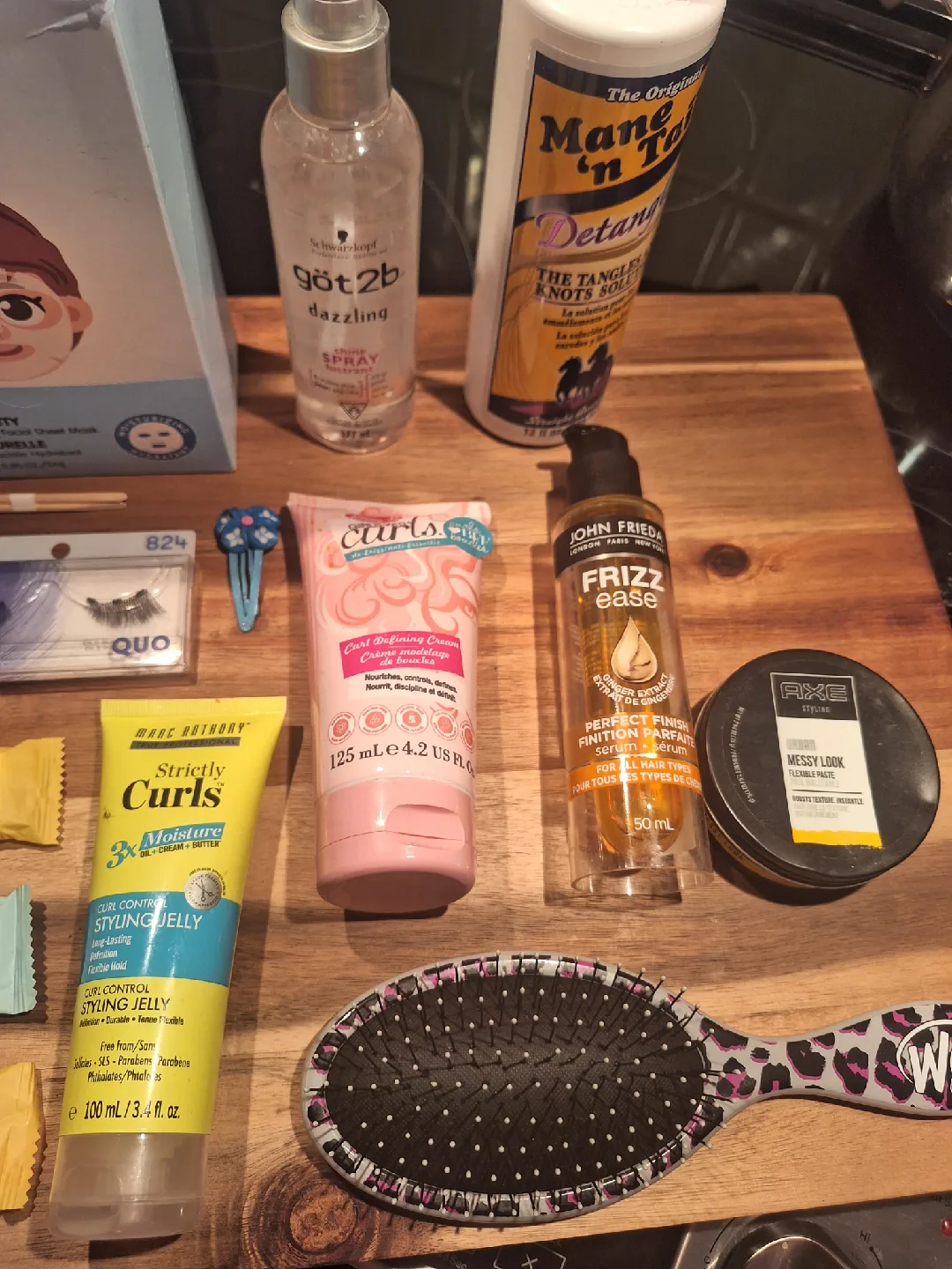 Mixed Lot of Hair & Beauty Products image indicator(3)