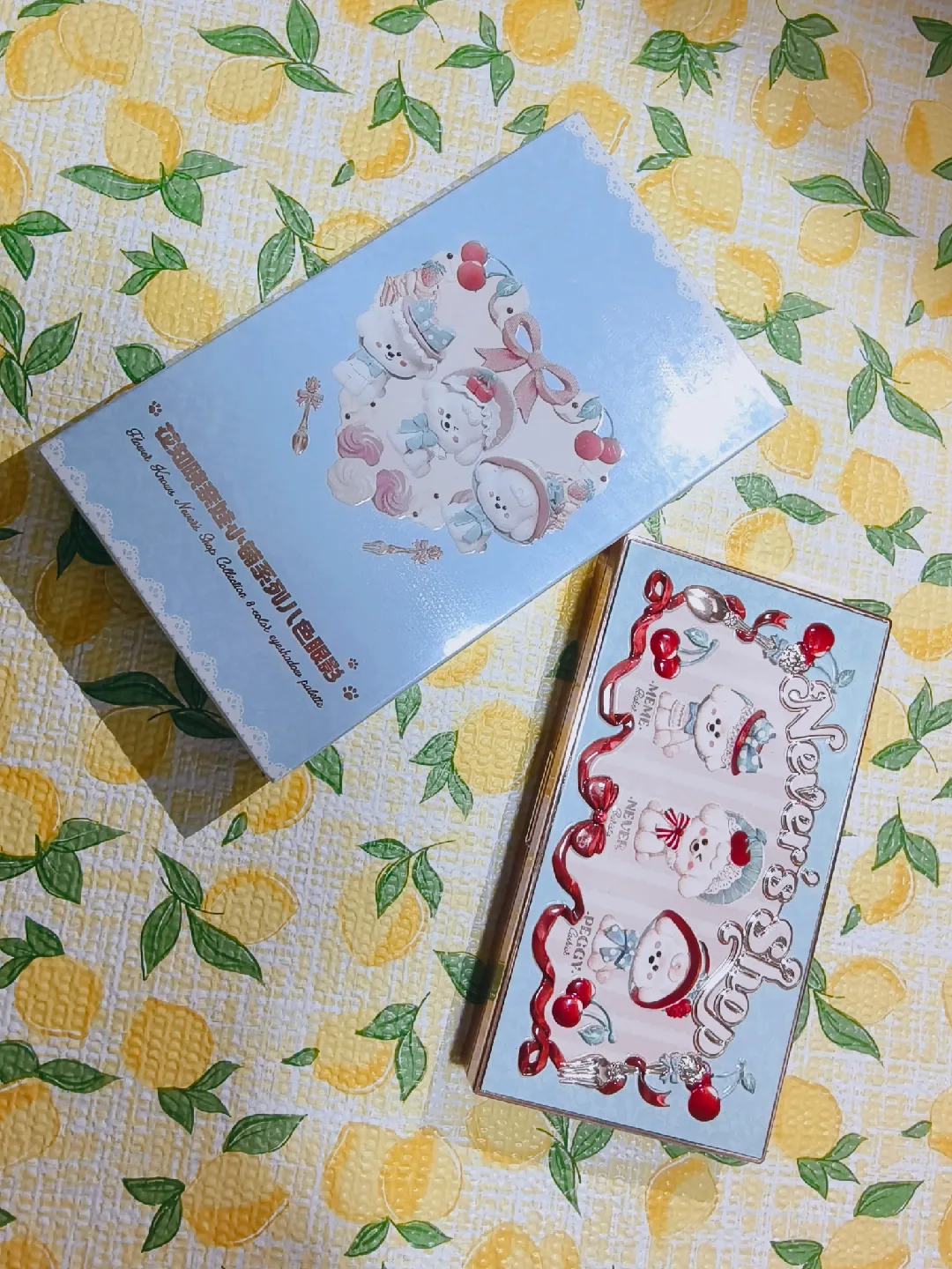 New Flower Knows Little Angel 9-Colour Eyeshadow Palette image indicator(10)