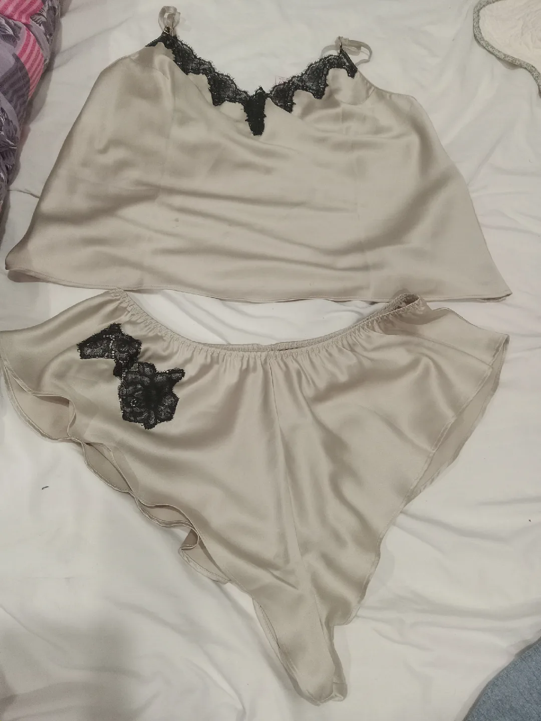 Victoria's Secret 2-Piece Set - Size S thumbnail