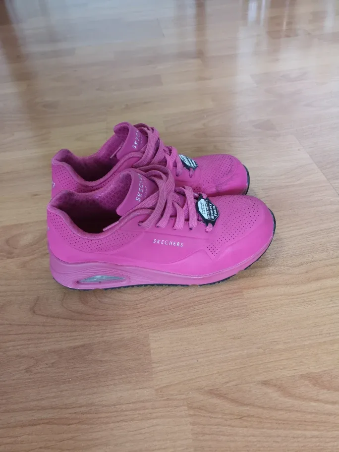 Skechers Pink Composite Safety Toe Shoes. Size US 5.5 image indicator(2)