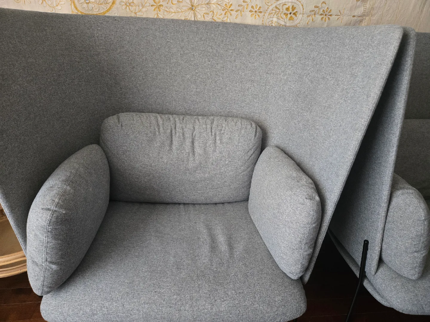 KODE brand Muuto Oslo Armchair, Light Grey image indicator(2)