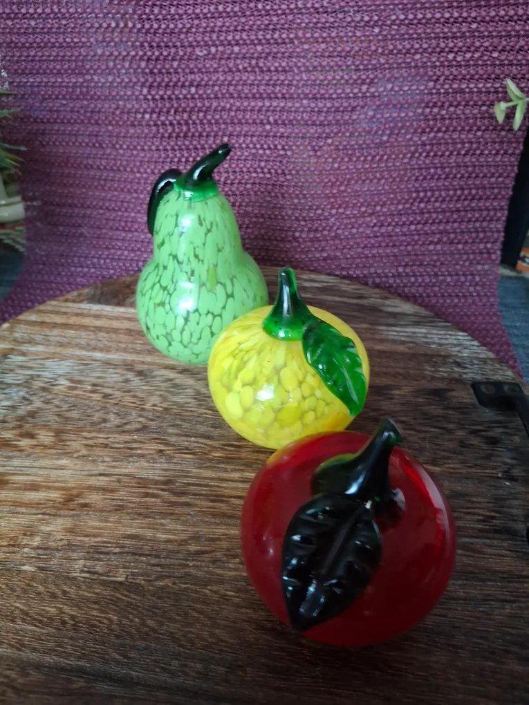Glass Fruit Figurines image indicator(6)