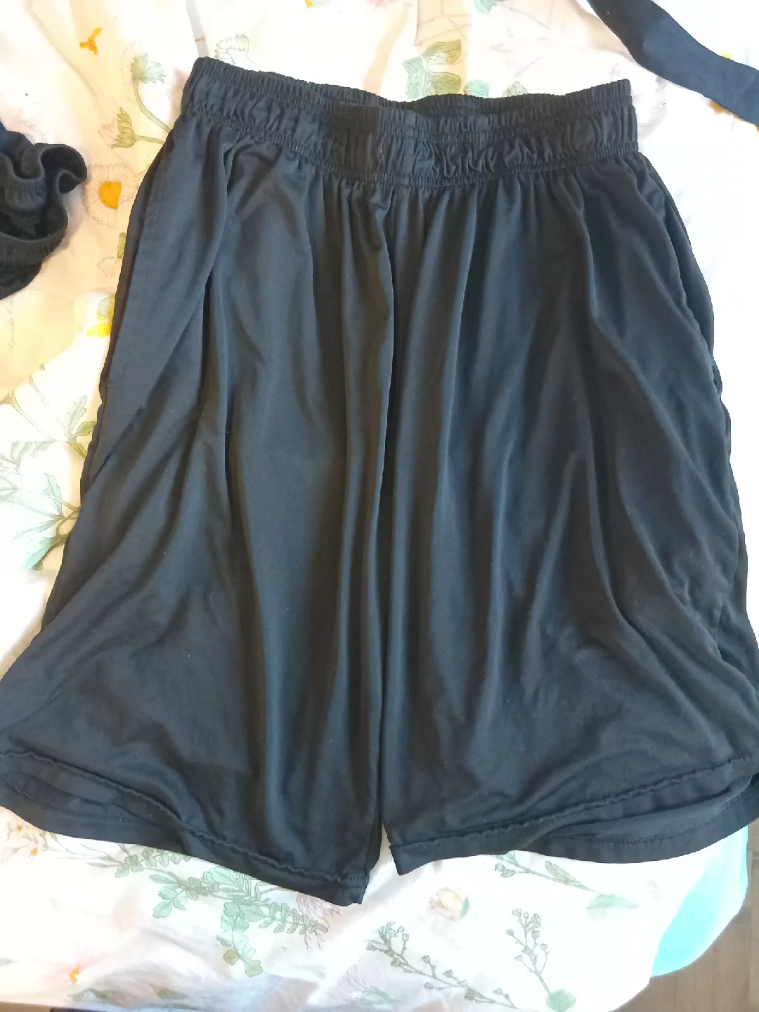 Black athletic shorts thumbnail