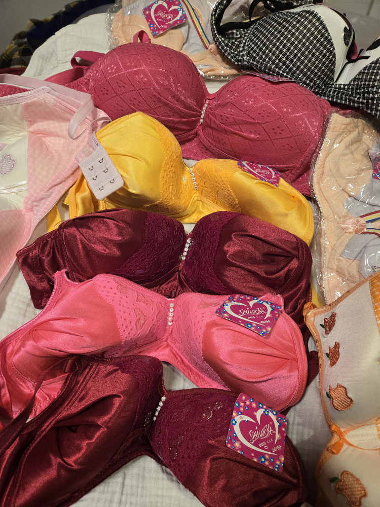 25 Bras - Assorted Colours & Sizes - photo 2
