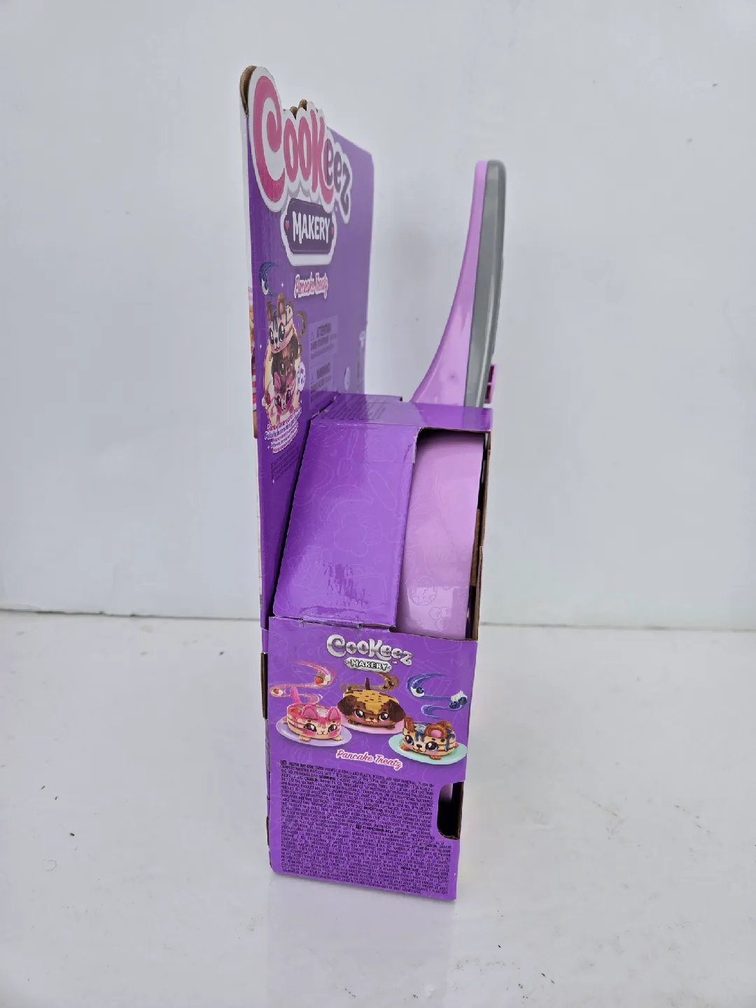 Cookeez Makery Pancake Treatz. Mix & Flip image indicator(4)