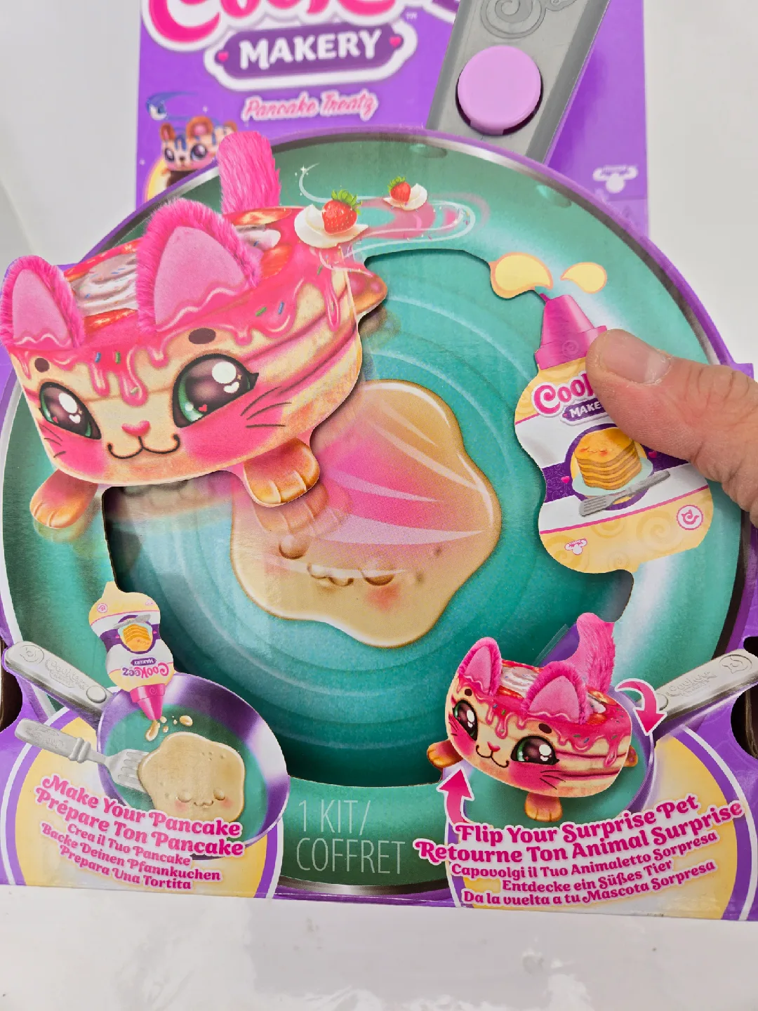 Cookeez Makery Pancake Treatz. Mix & Flip image indicator(5)