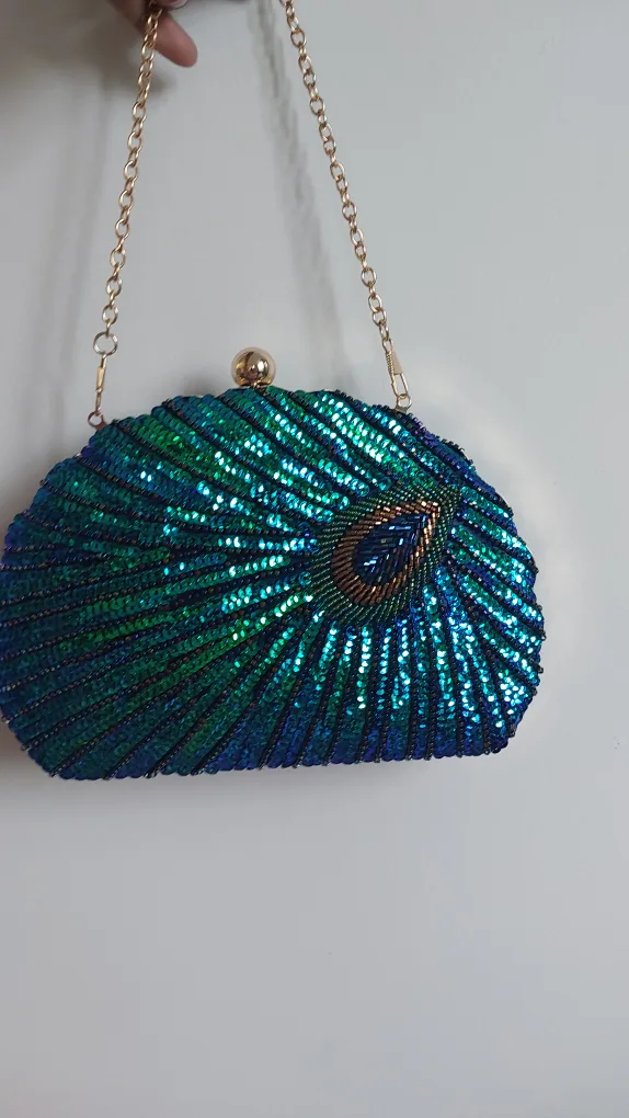 BRAND NEW stunningly beautiful Sequin Peacock Chain bag 💚 thumbnail