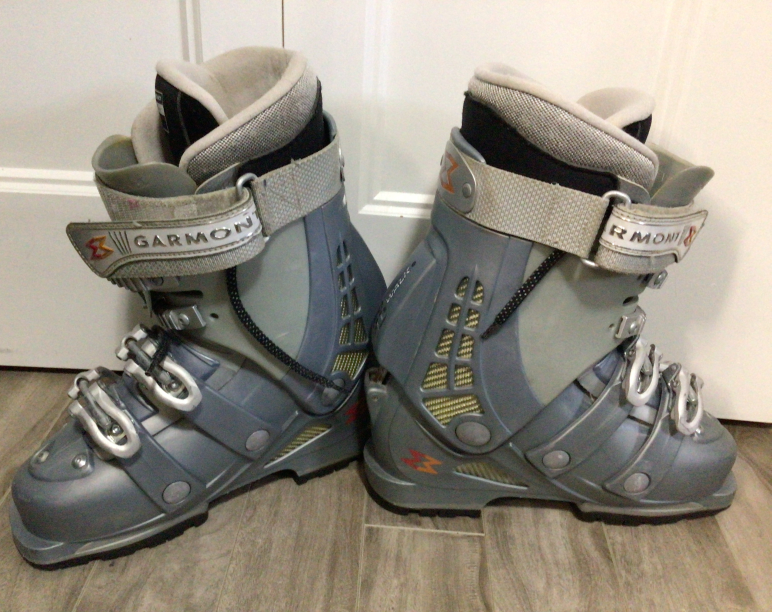 Used Garmont Xena Ski Boots 25-26.5 - photo 3