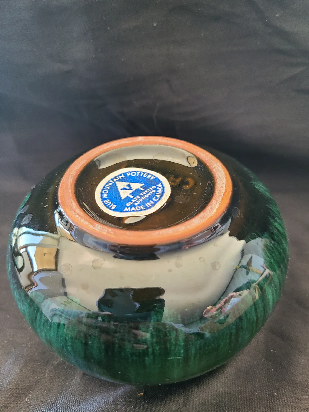 Blue Mountain Pottery bowl image indicator(2)