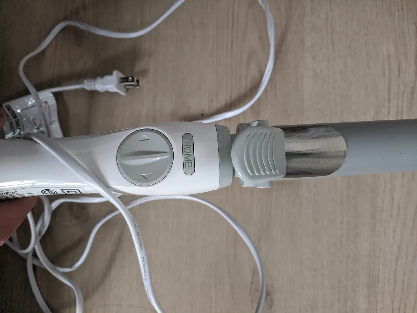 Beachwaver S1.25 Dual Voltage Curling Iron image indicator(5)