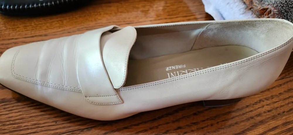 Caparrini Firenze Cream Leather Loafers - Size 9.5 image indicator(2)