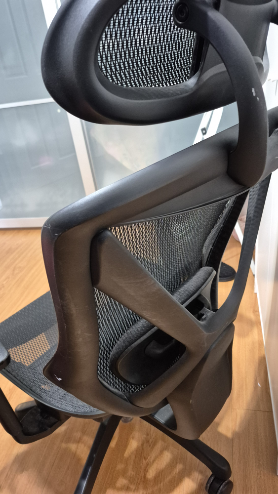Black Office Chair - photo 3
