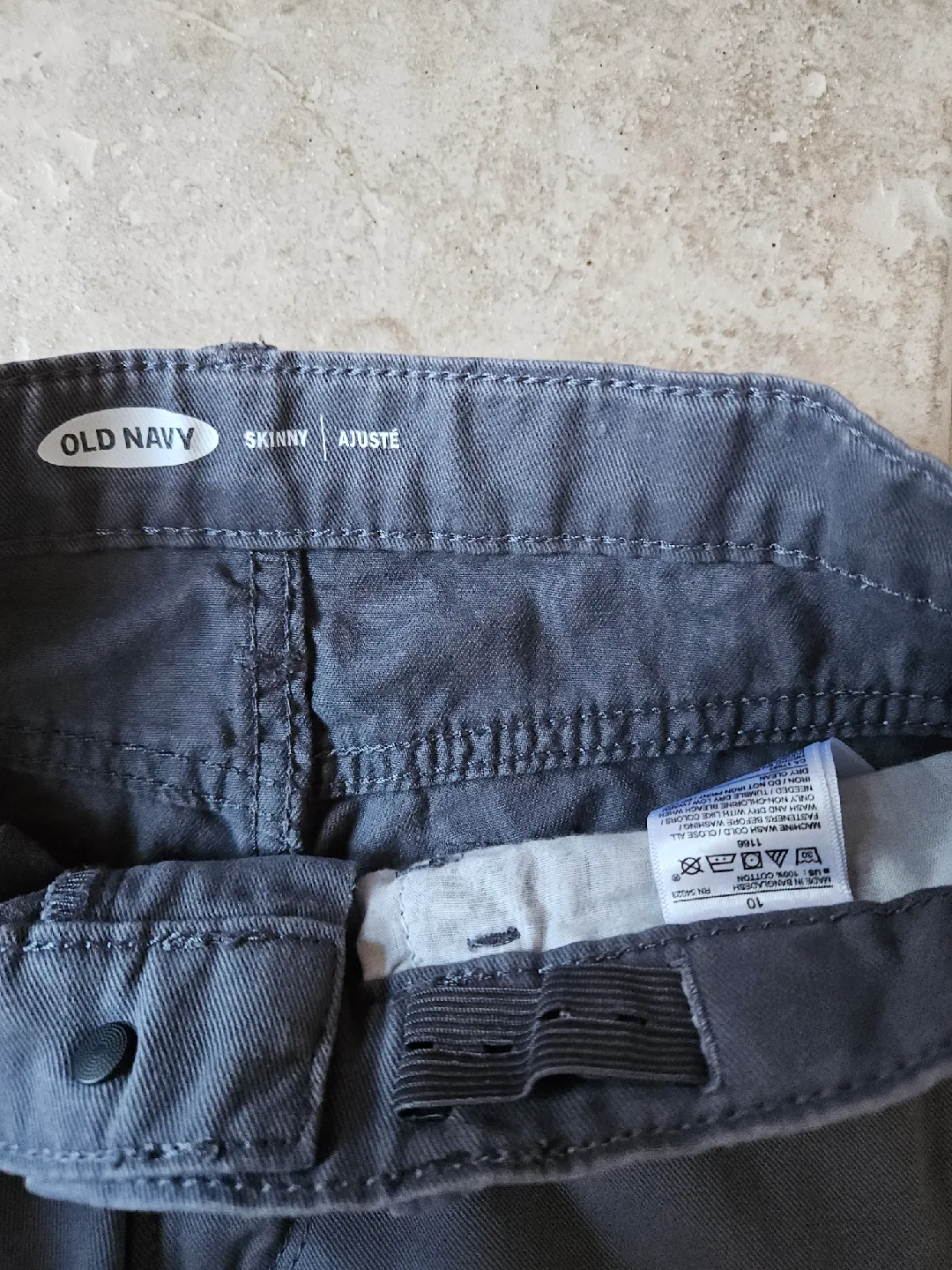 Boys Size 10 Old Navy Skinny Jeans with Ajustable Waist image indicator(3)