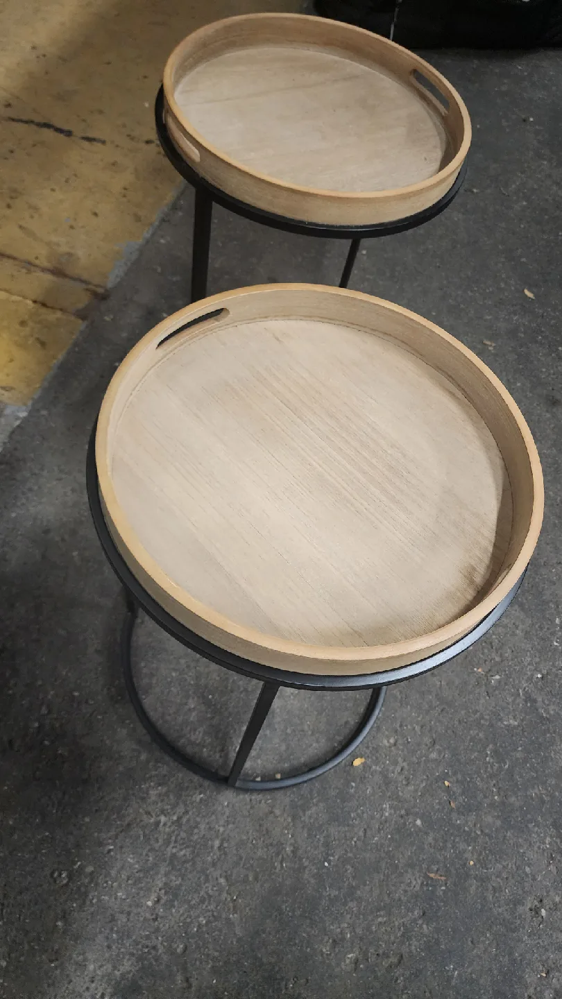 2 Round Tray Accent Tables image indicator(4)