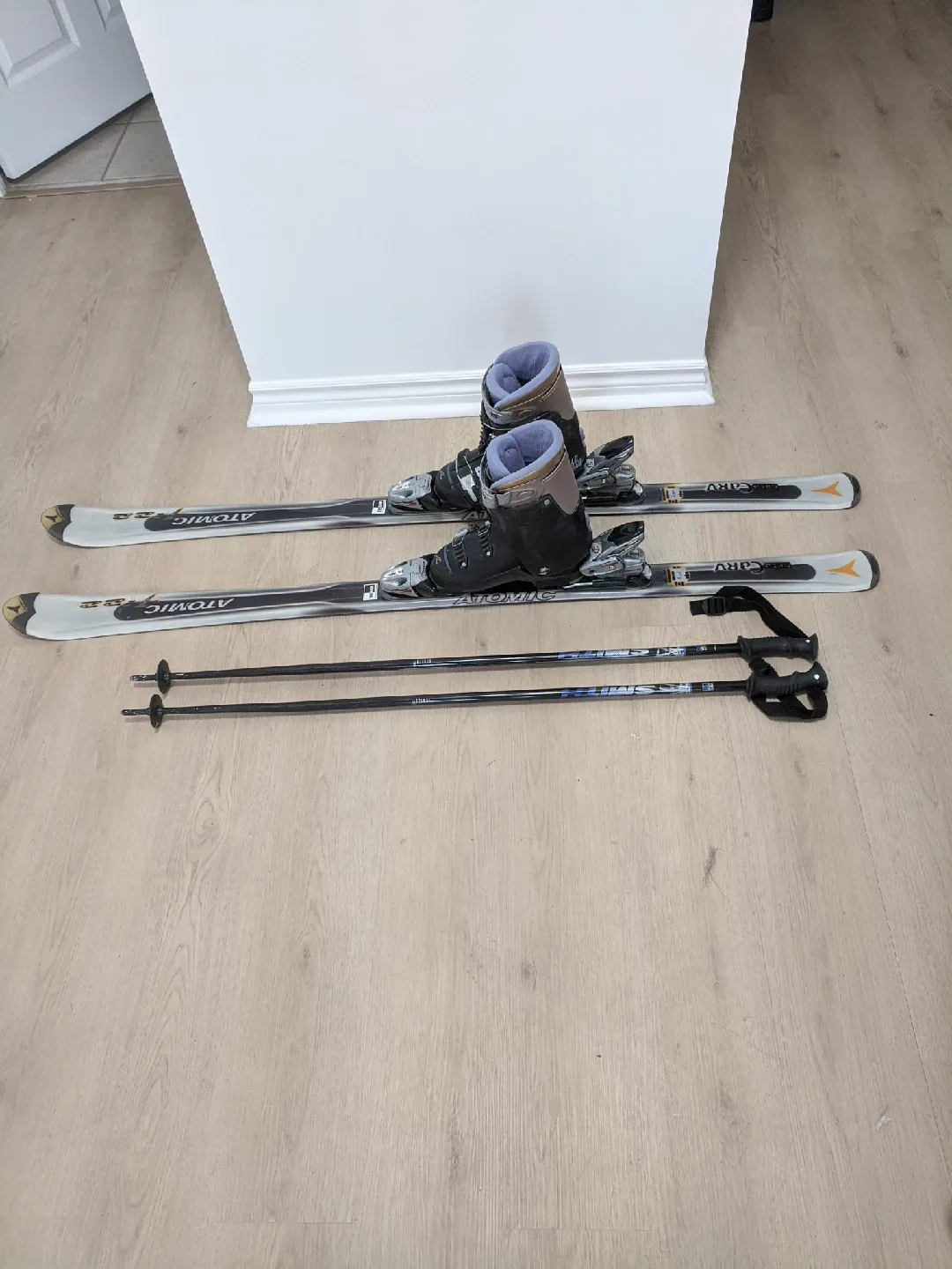 Lange XT 110 Ski Boots - Size 5.5/6 thumbnail