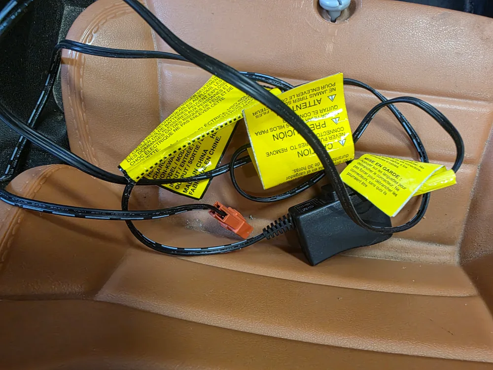 Kids Audi Ride-On Car - Some Wear image indicator(3)