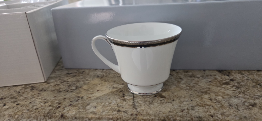 Noritake Britannia Gold Cup & Saucer Set, New - photo 3