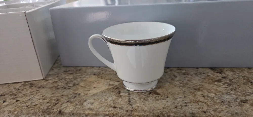 Noritake Britannia Gold Cup & Saucer Set, New image indicator(3)