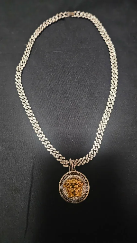 Versace Medusa Pendant Chain Necklace image indicator(2)