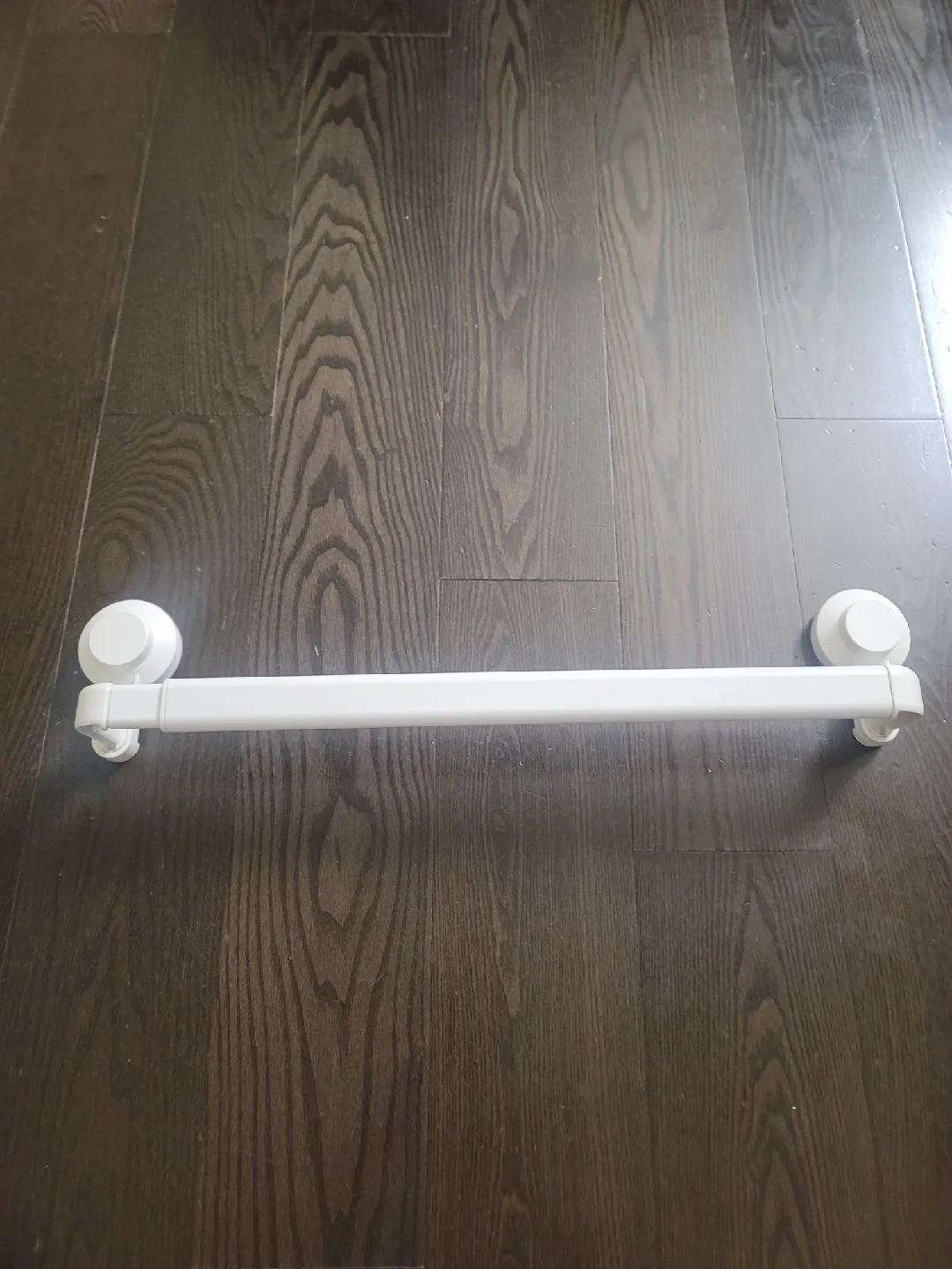 White Towel Rack thumbnail