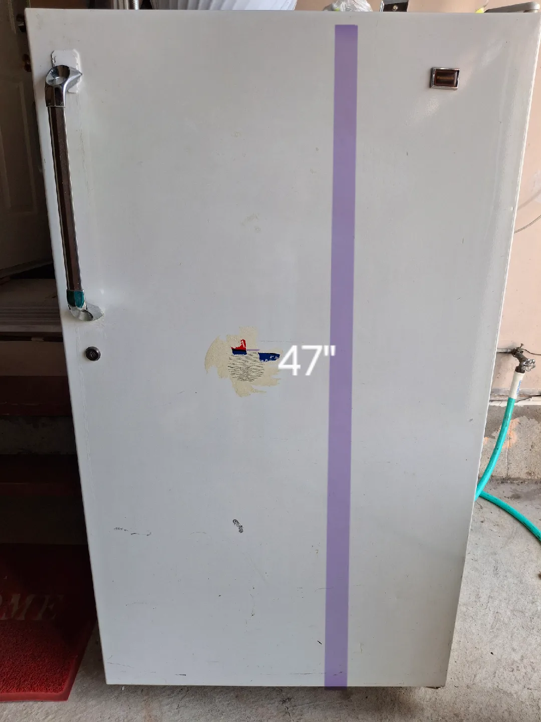 Kenmore White Freezer - 27" x 47"x27" image indicator(2)