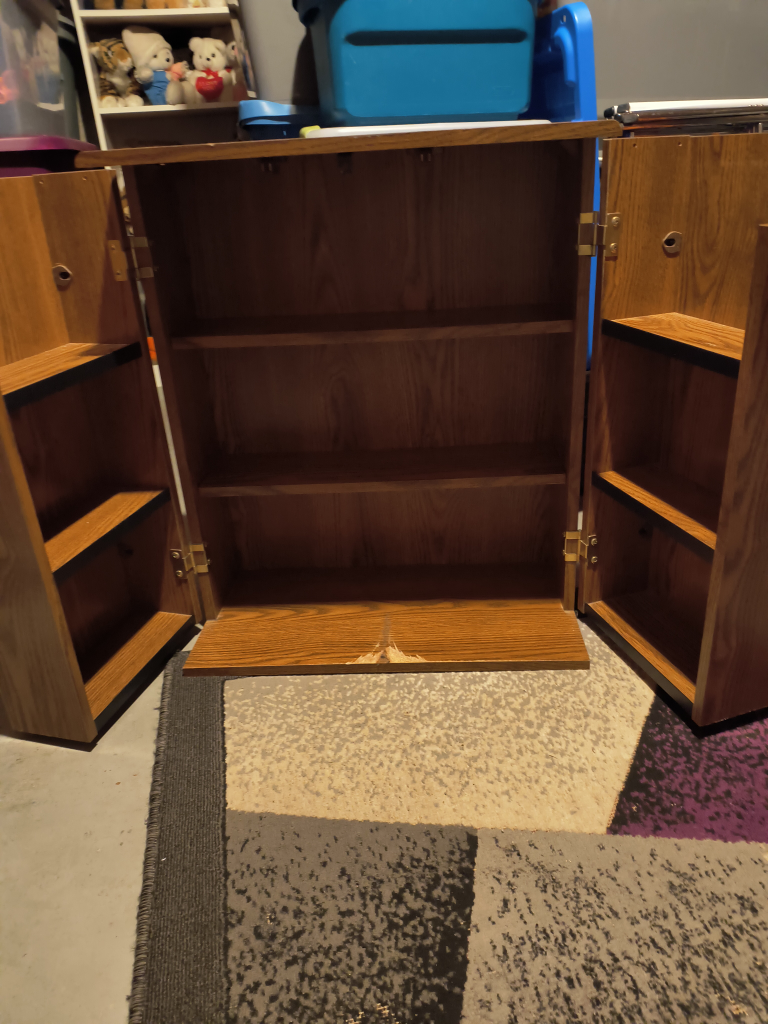 Wooden Cabinet with Shelves - photo 2