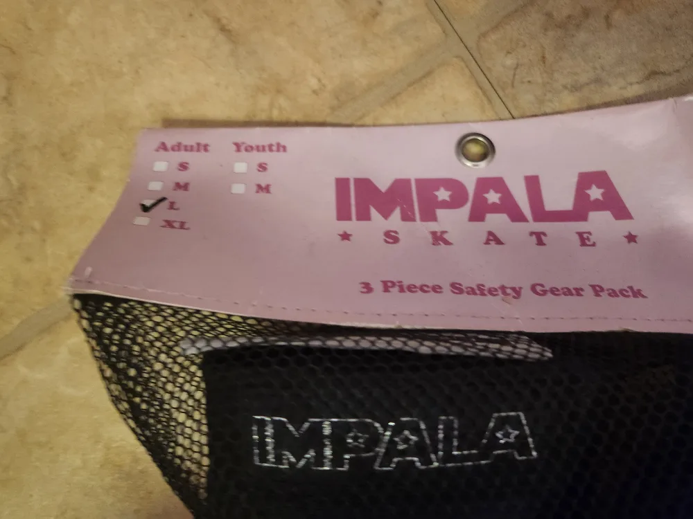 Impala Rollerskates Cynthia Rowley Floral US 10 + Safety Gear image indicator(4)