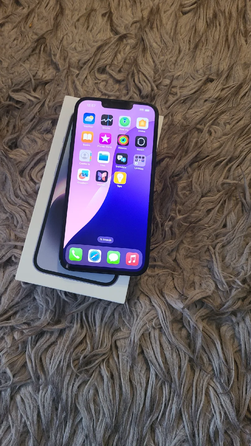 iphone 14 excellent condition thumbnail