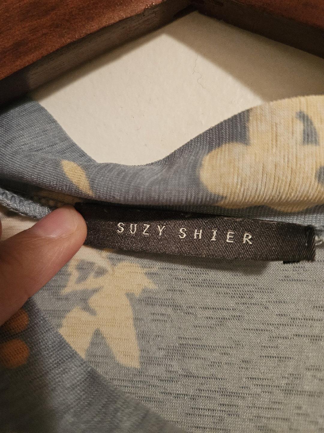 MOVING SALE!- Suzy Shier XL Tank Top - photo 2