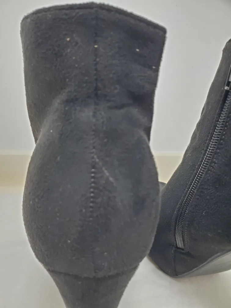 Ardene Black Heeled Ankle Boots 🧡 image indicator(7)