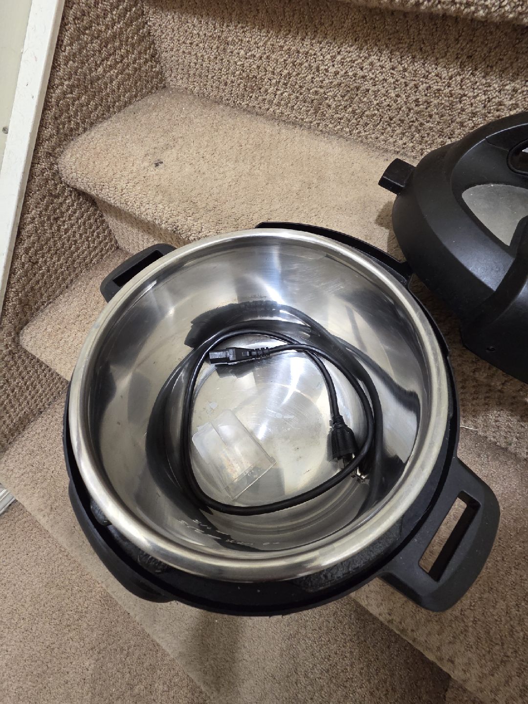 Instant Pot Duo Multi-Use Pressure Cooker - photo 2
