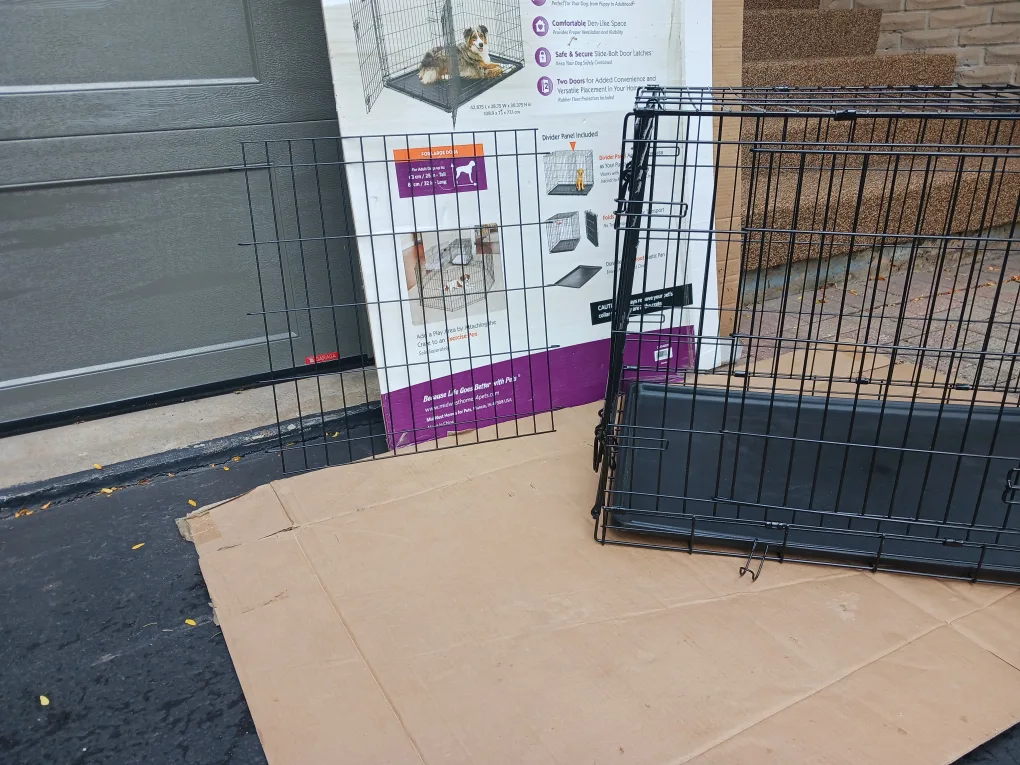Dog Crate Large 24' x 36' image indicator(6)