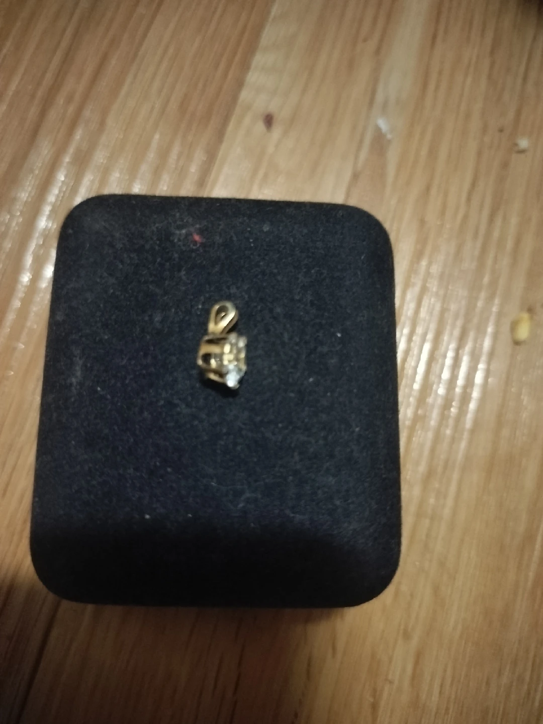 Gold Diamond Pendant - photo 2
