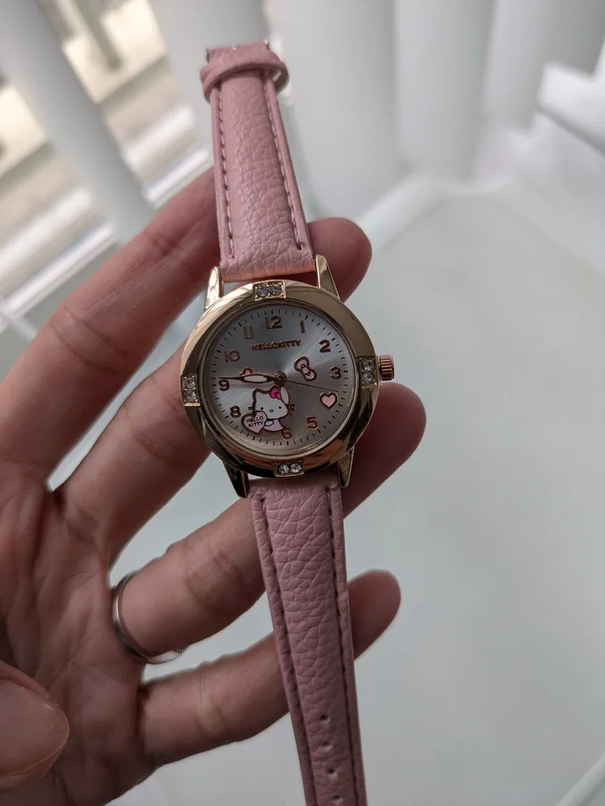Brand new pink hello kitty watch (battery works) thumbnail