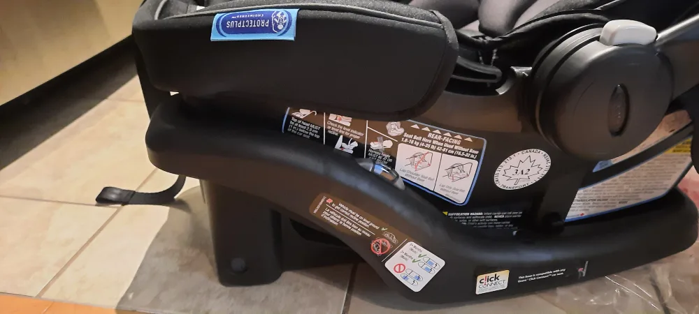 Brand New Graco SnugRide 35 Lite LX Infant Car Seat image indicator(4)