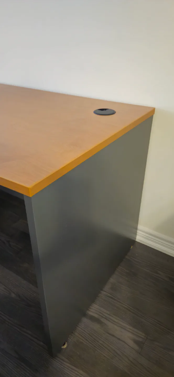 Large Desk with Top Storage image indicator(4)